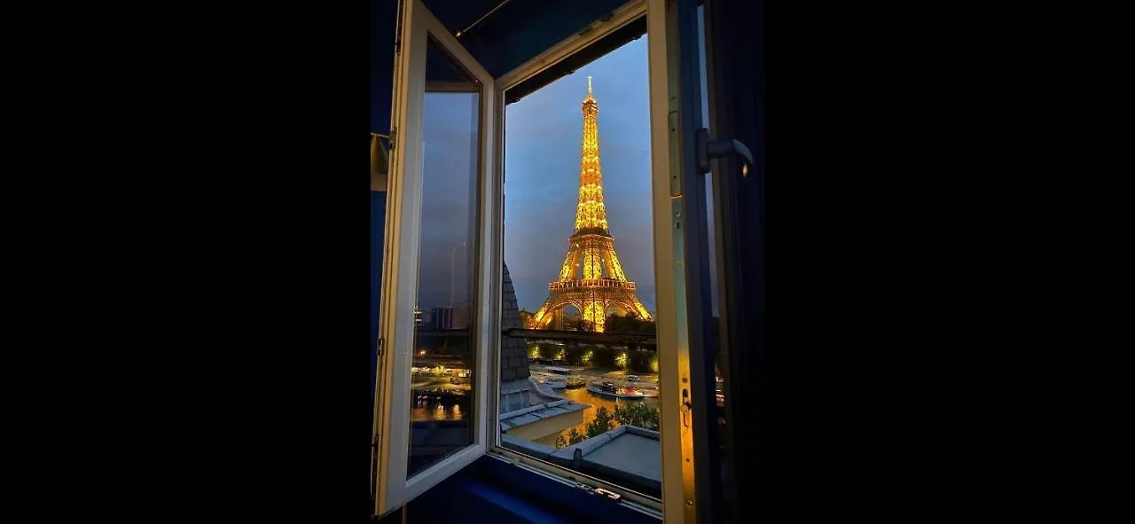 Eiffel Tower Romantic View Appartamento